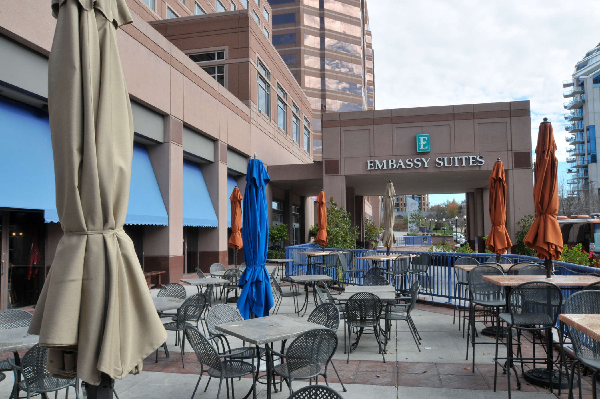 Embassy Suites RiverCenter