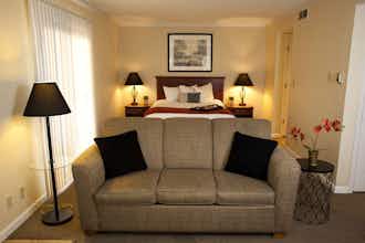 Hotel Chase Suite Hotel KC Airport photo 4