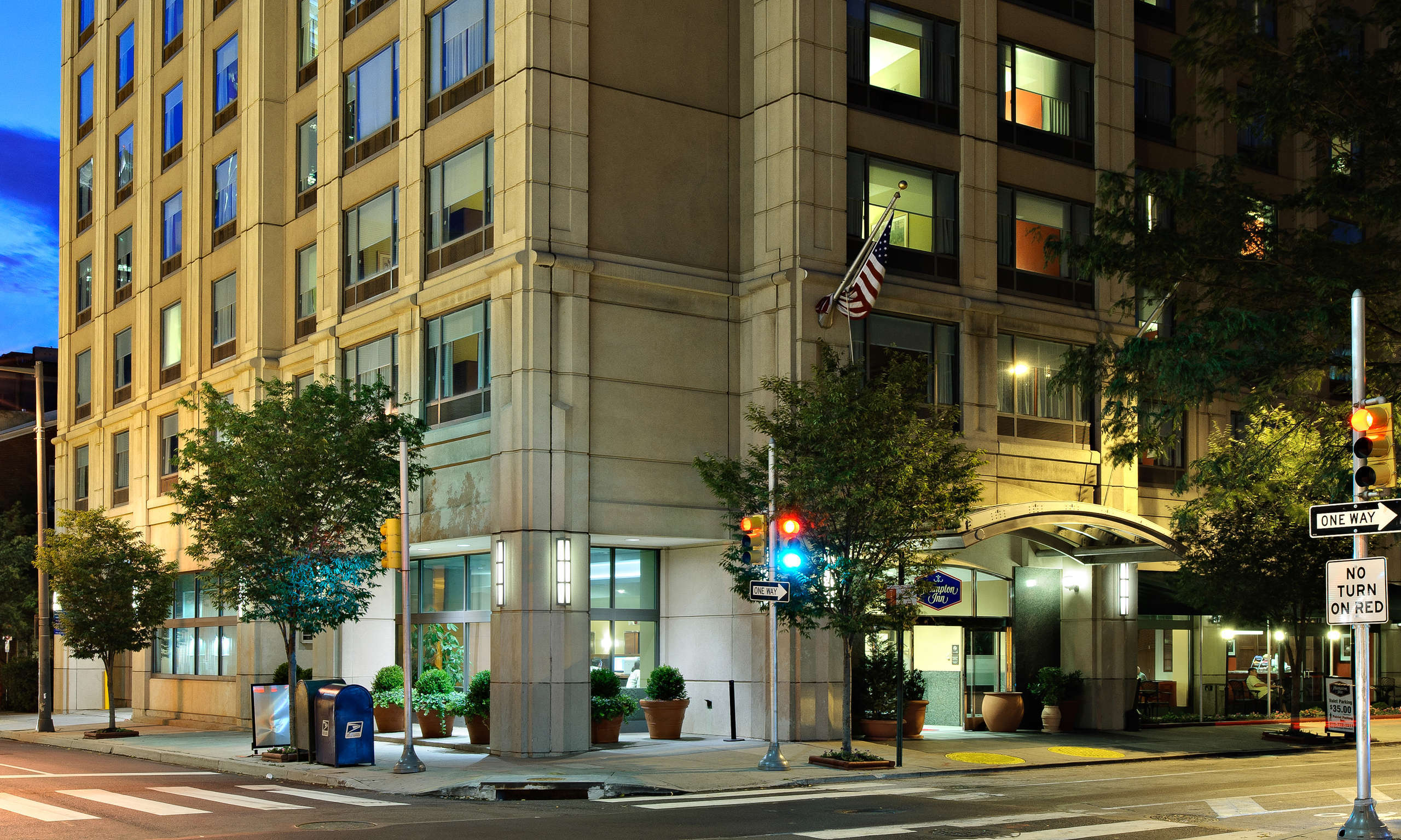 Hampton Inn Center City