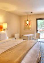 Hotel Ashland Hills Hotel & Suites photo 3