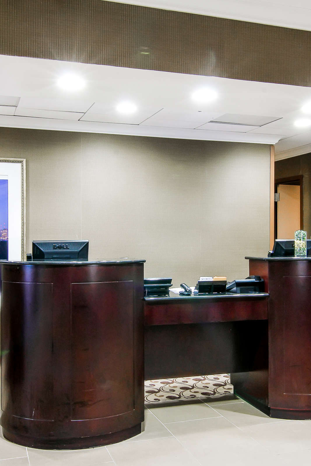 Hotel Wyndham Garden PHL photo 2