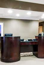 Hotel Wyndham Garden PHL photo 2