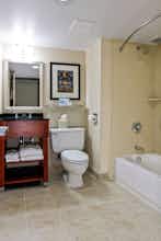Hotel Wyndham Garden PHL photo 5