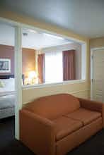 Hotel Red Lion Cathedral City photo 4
