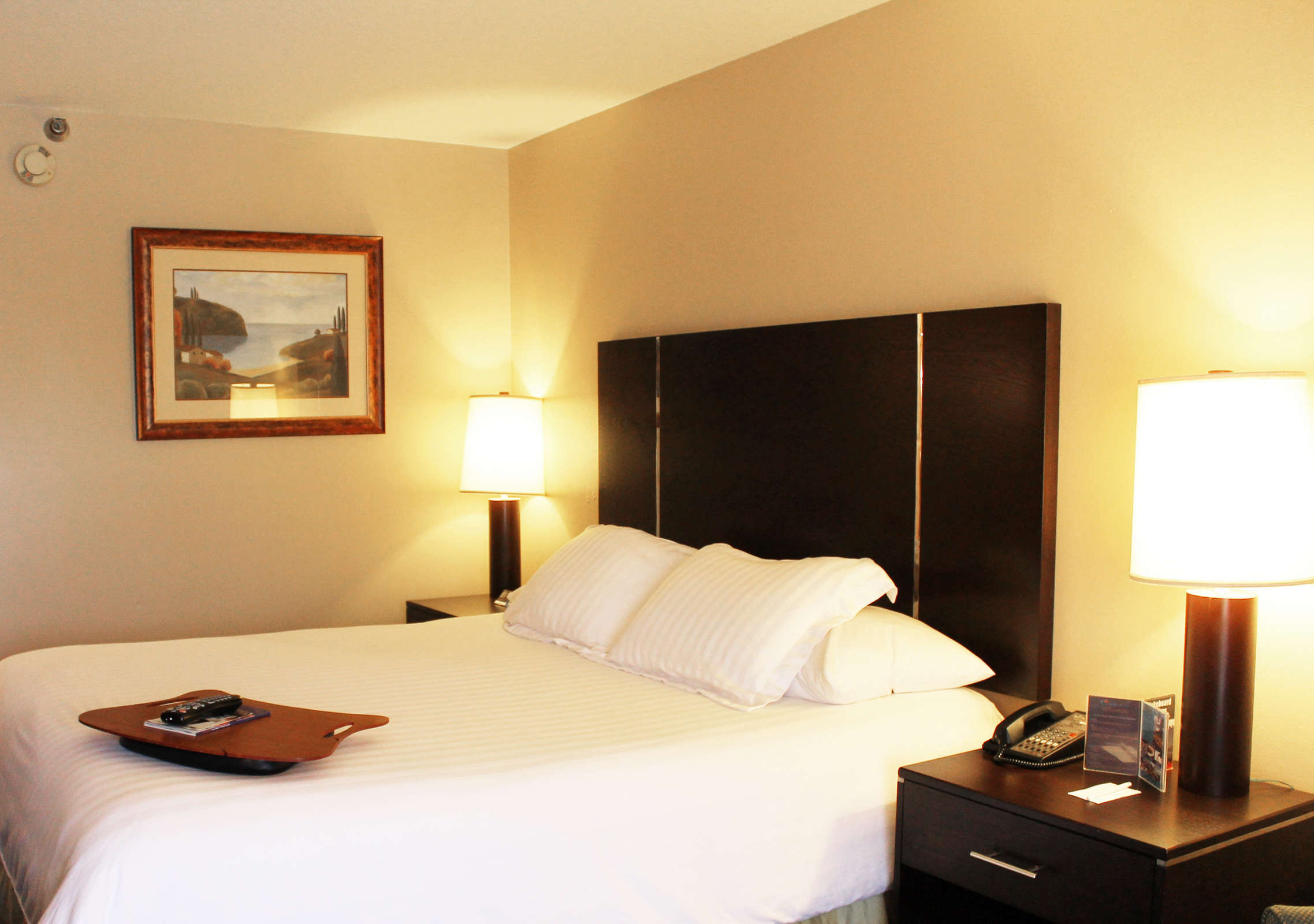 Hotel The Pacific Inn photo 2