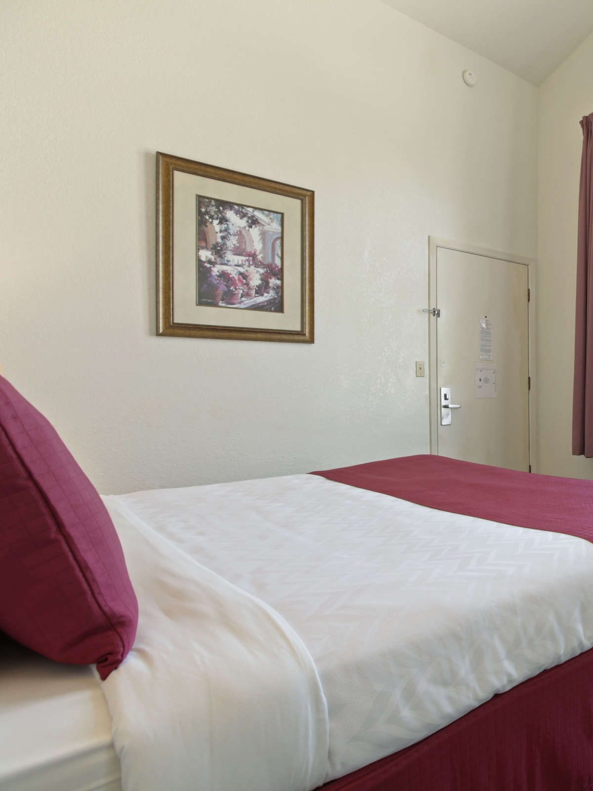 Hotel Super 8 Fort Bragg photo 4