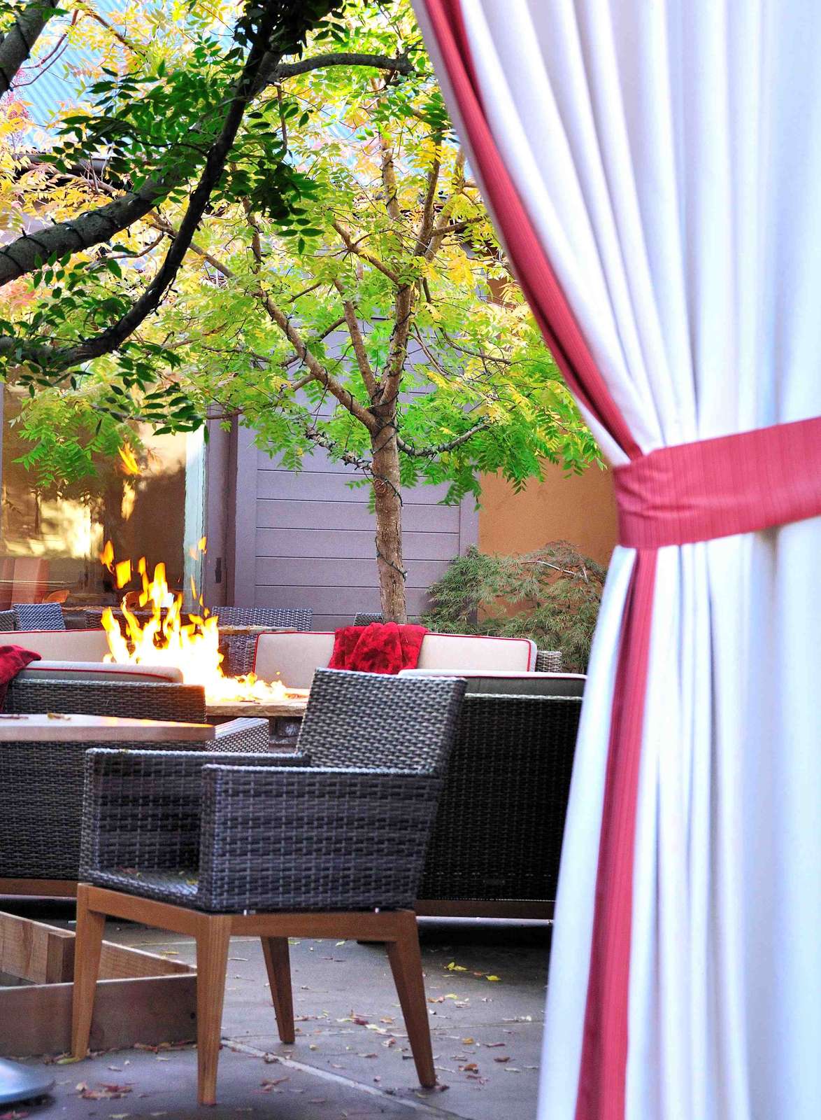 Hotel River Terrace Inn, A Noble House Hotel photo 1