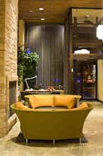 Hotel Vail's Mountain Haus photo 2