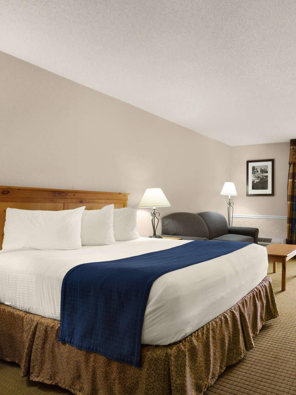 Hotel Ramada at Spokane Airport photo 5