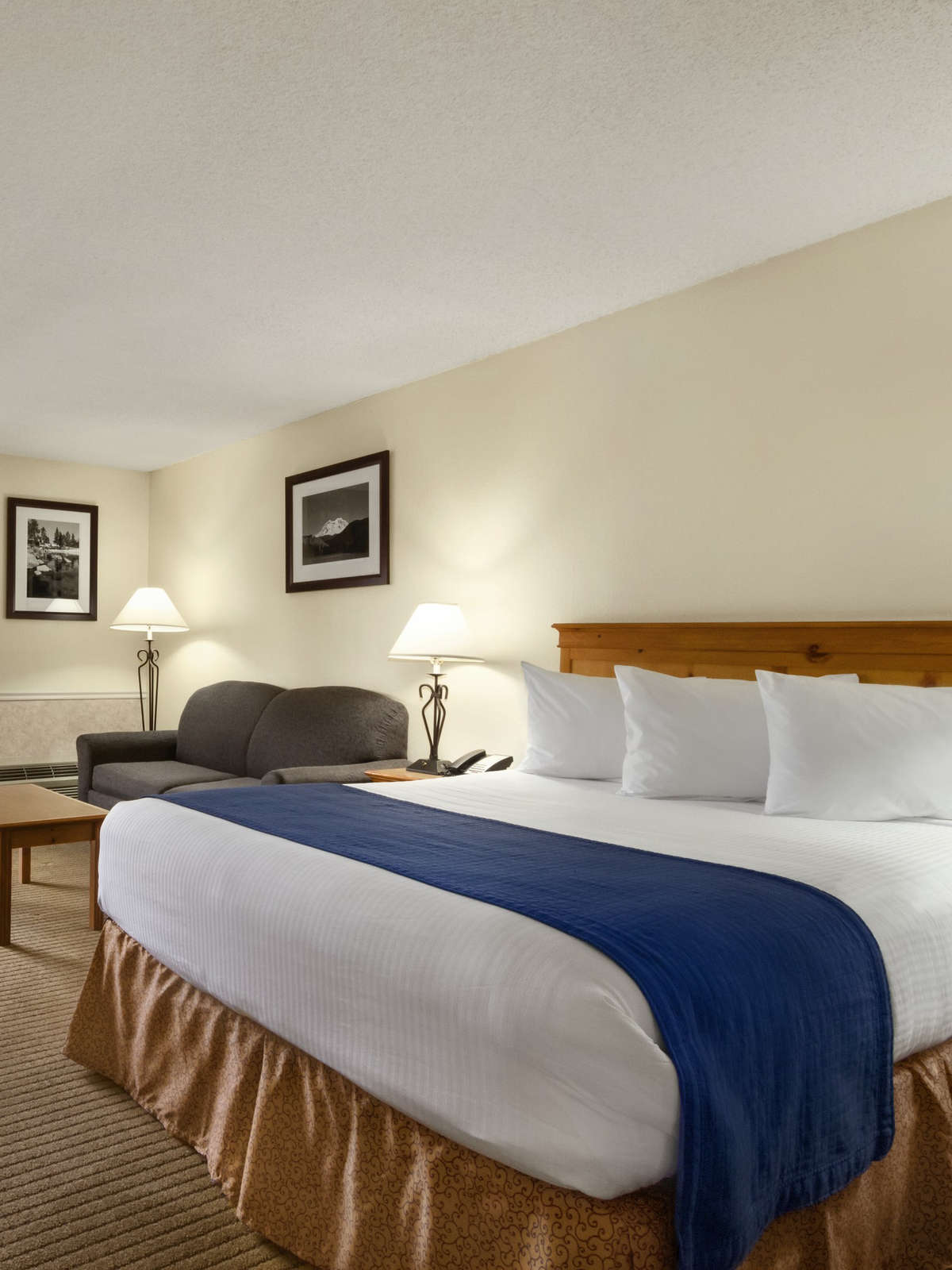 Hotel Ramada at Spokane Airport photo 3