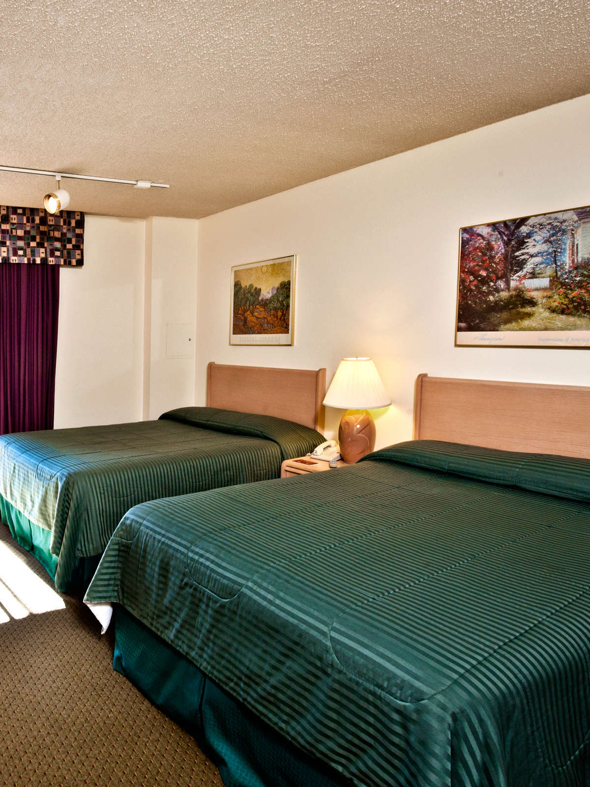 Hotel Sierra Lodge photo 2