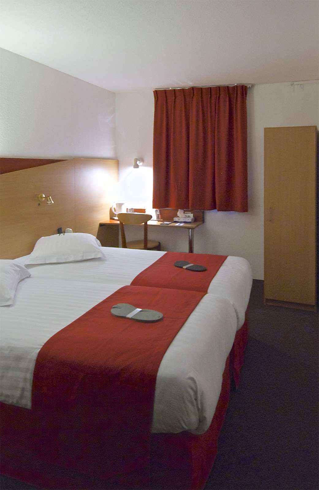 Hotel Kyriad Centre Port photo 1