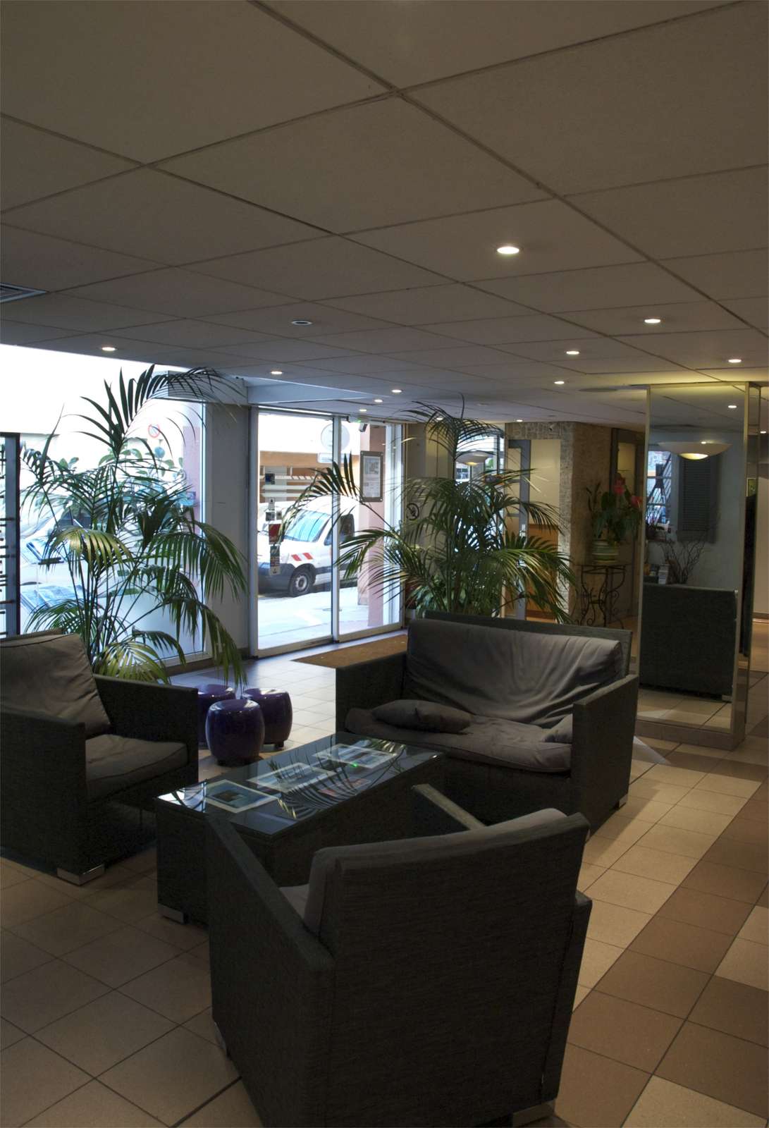 Hotel Kyriad Centre Port photo 2