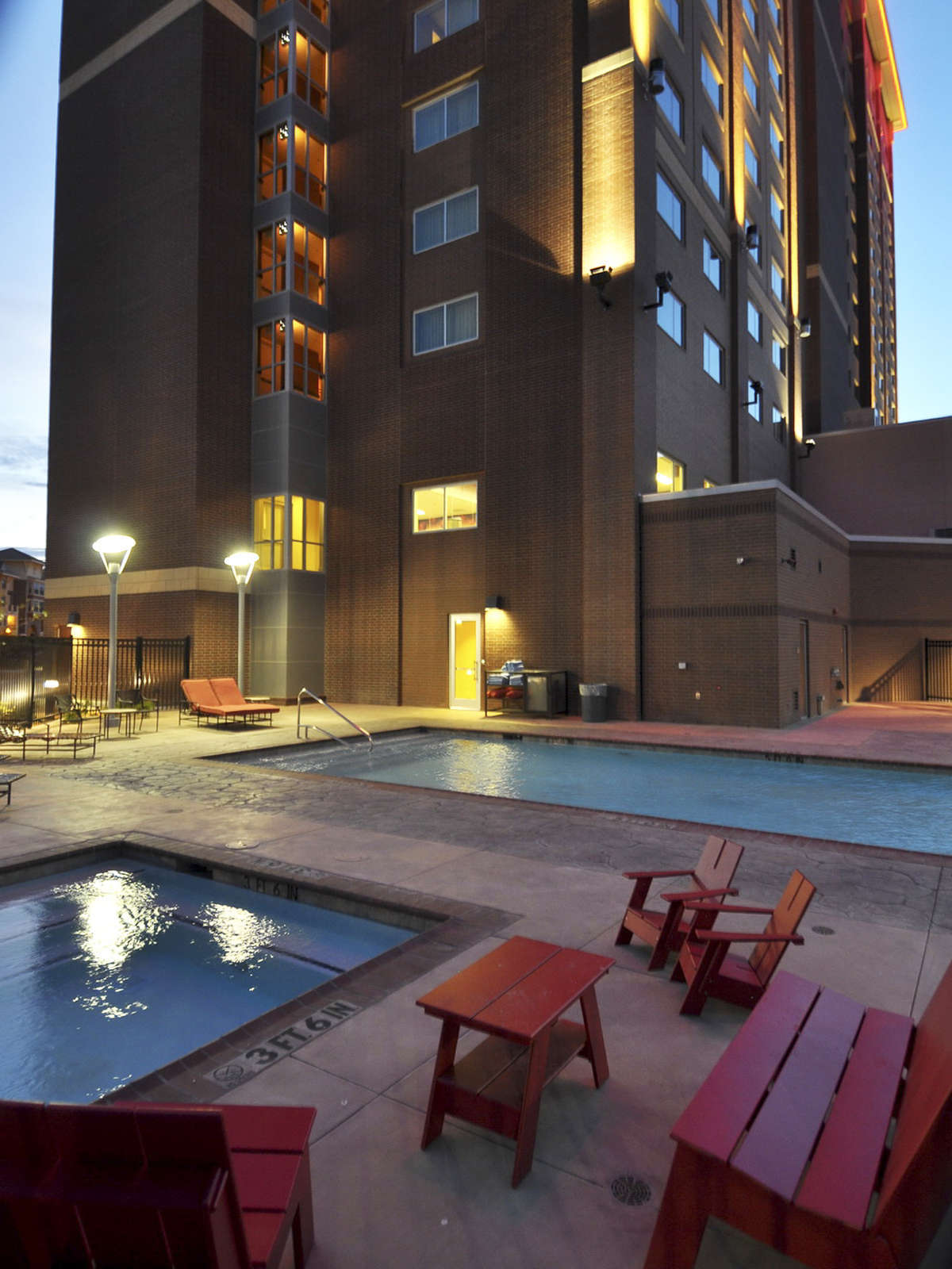 Hotel Overton Hotel & Conference Center photo 1