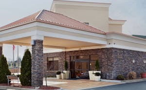 Holiday Inn Express GREENSBORO-(I-40 @ WENDOVER)