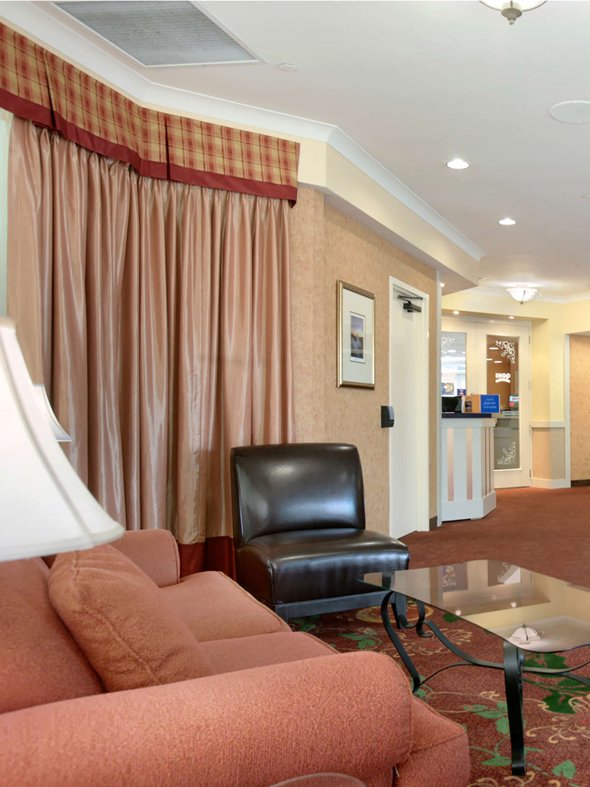 Hotel Ramada Niagara Falls/Fallsview photo 5