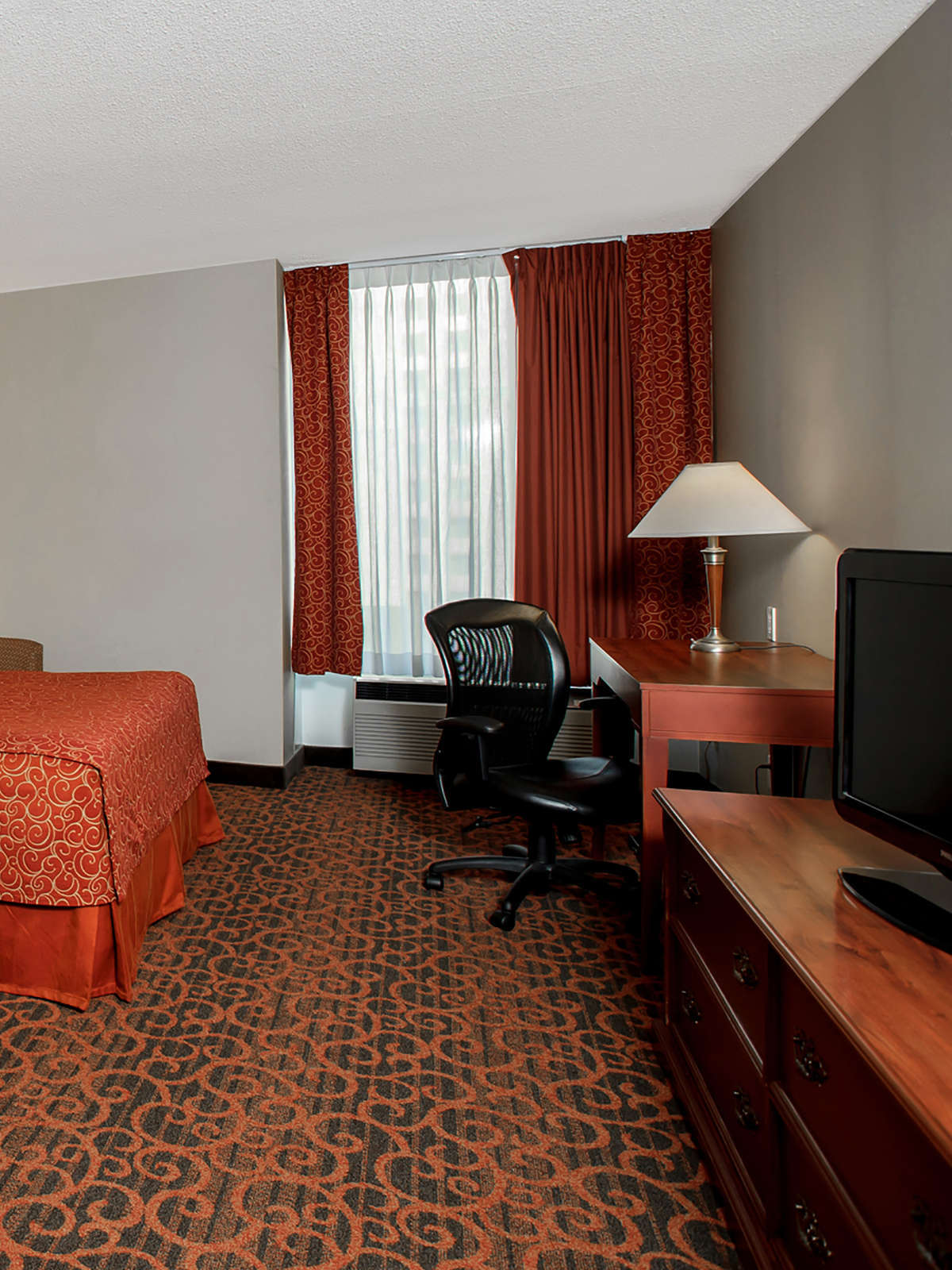 Hotel Ramada Niagara Falls/Fallsview photo 3