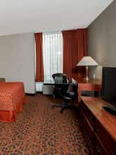 Hotel Ramada Niagara Falls/Fallsview photo 3