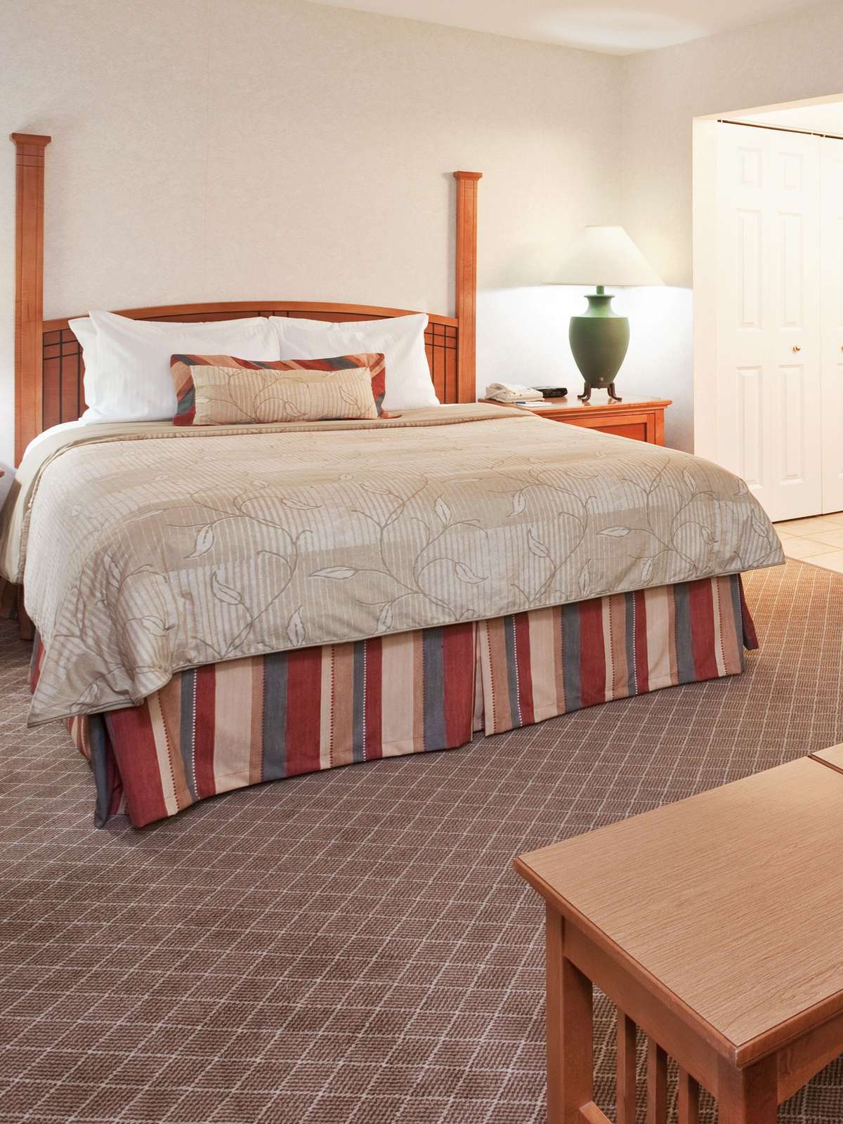 Hotel Staybridge Suites Columbus Airport photo 1