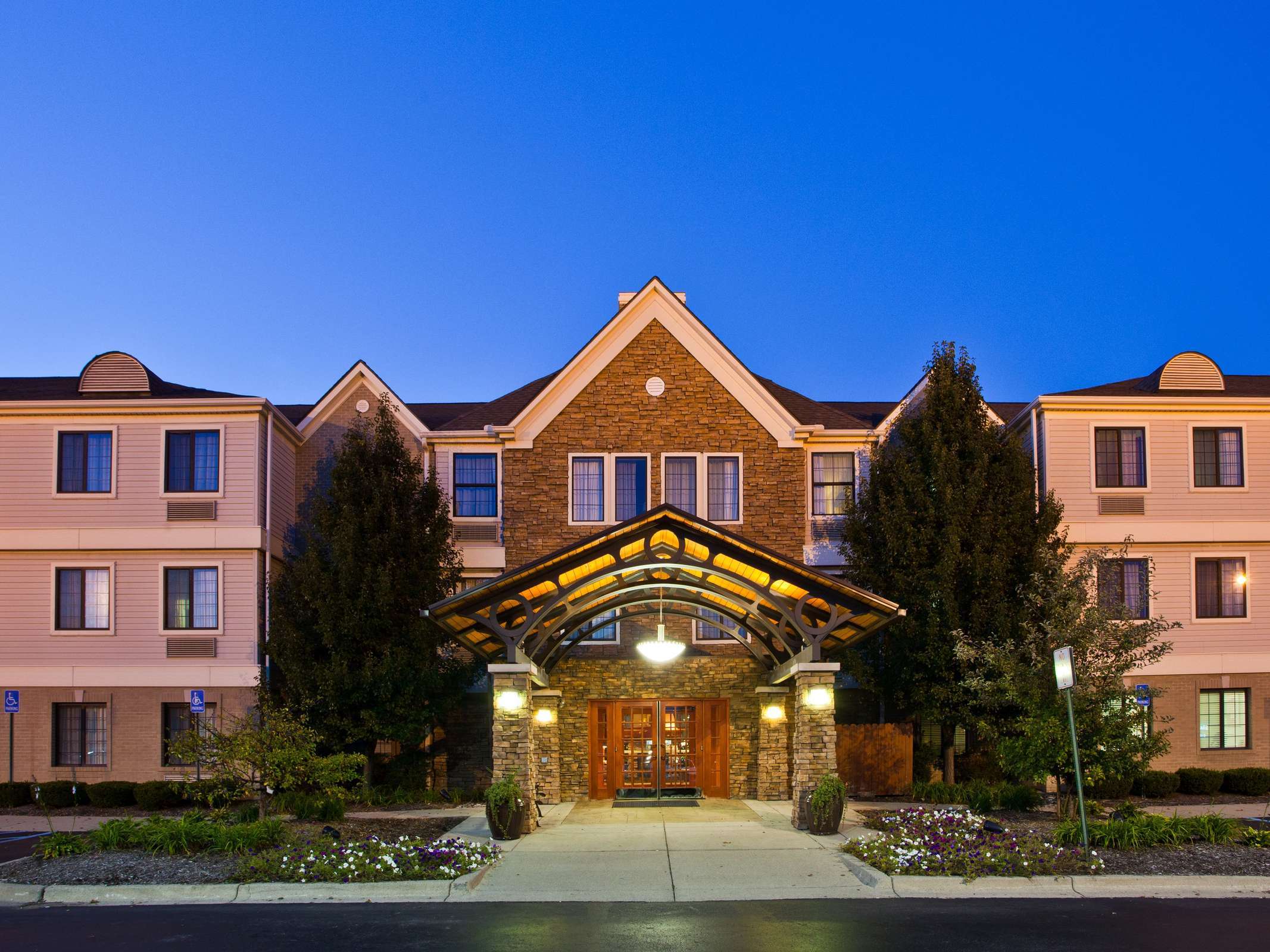Staybridge Suites Detroit Utica