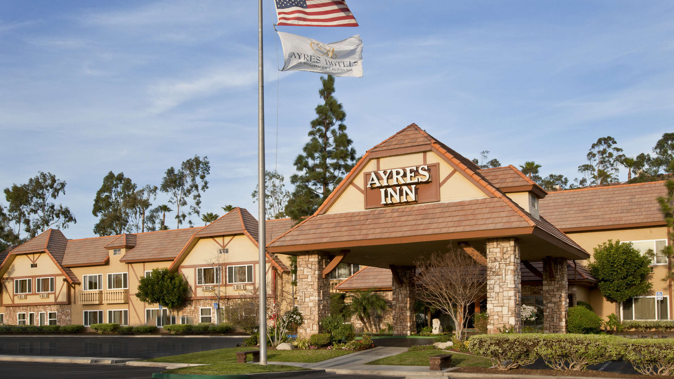 Ayres Inn Corona East
