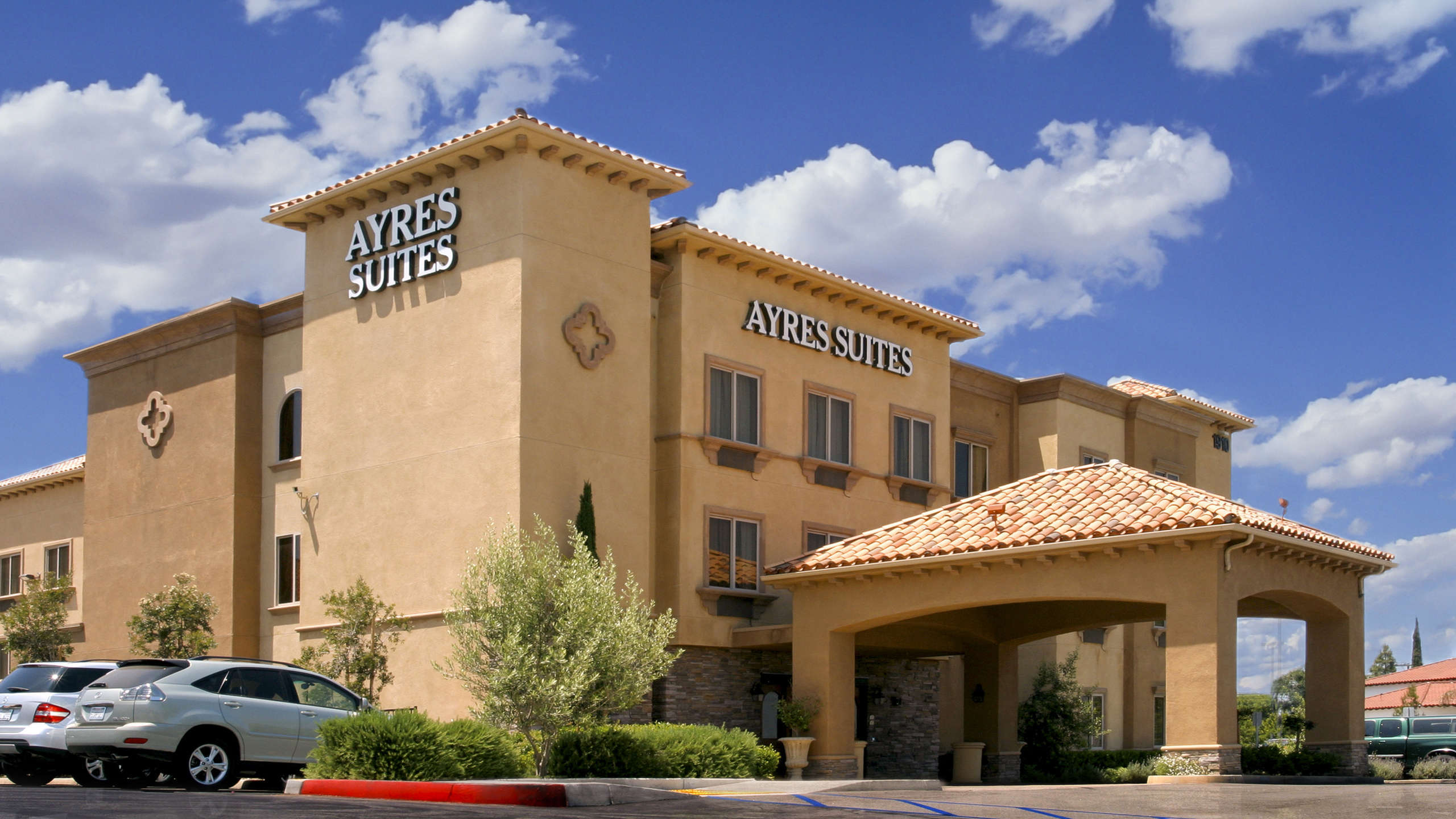 Ayres Suites Corona West