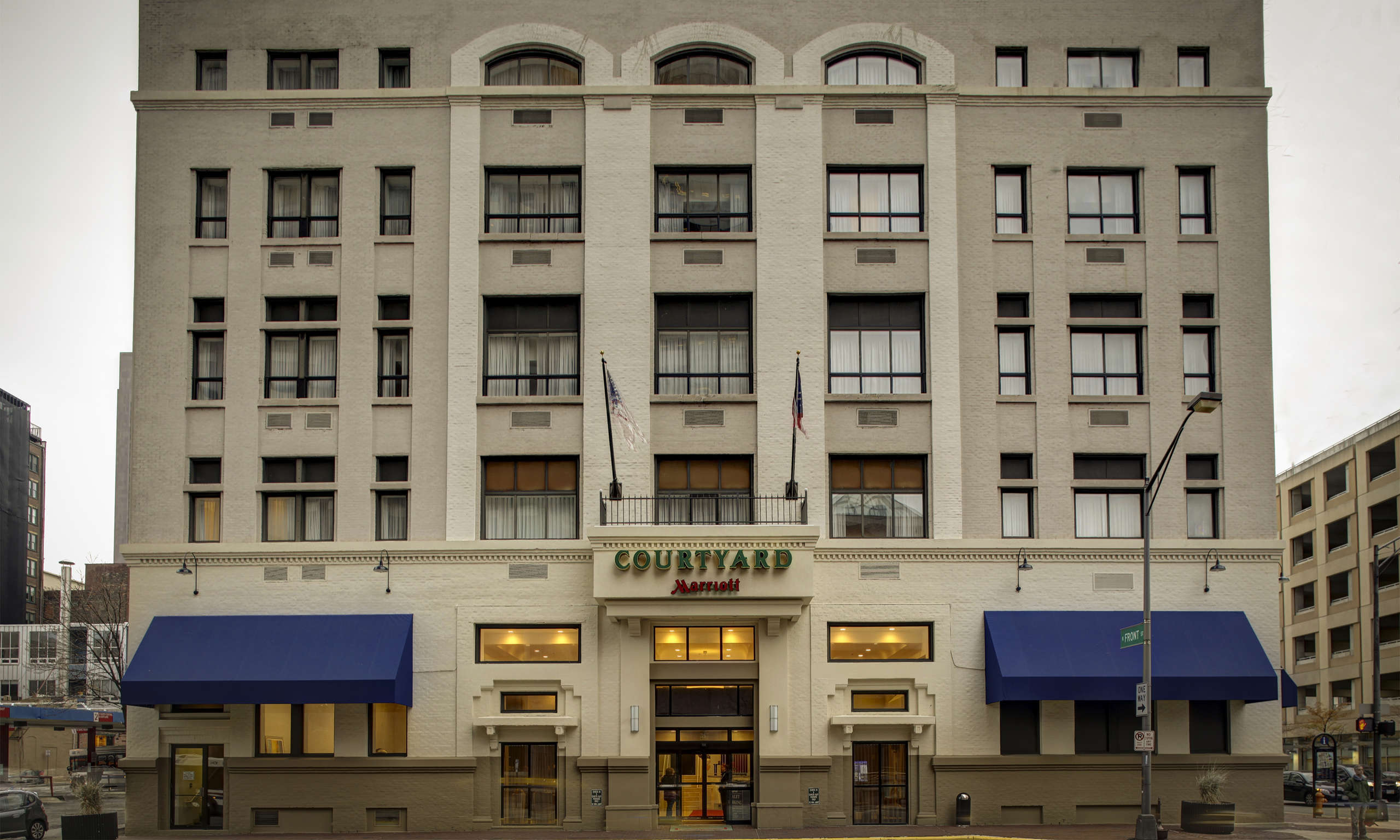 Courtyard by Marriott Downtown