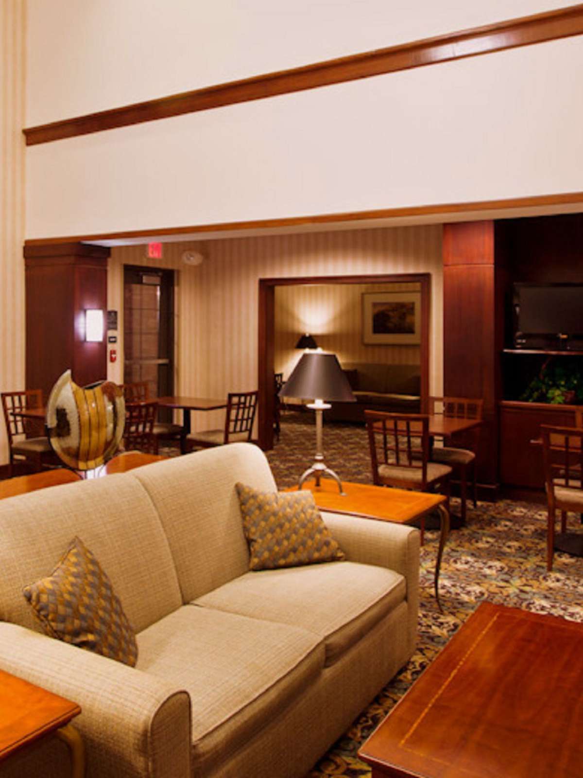 Hotel Staybridge Suites Novi photo 4