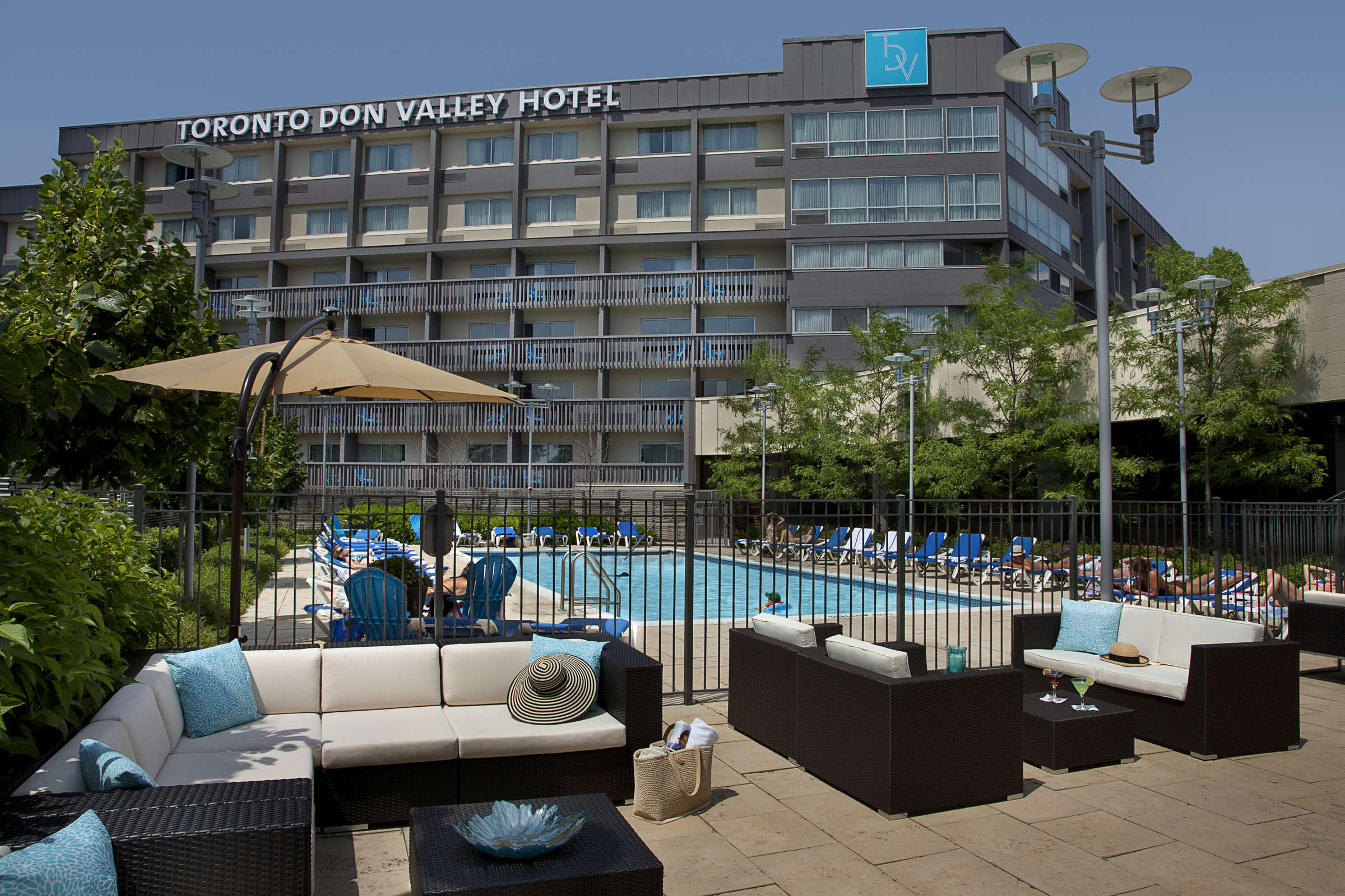Toronto Don Valley Hotel & Suites