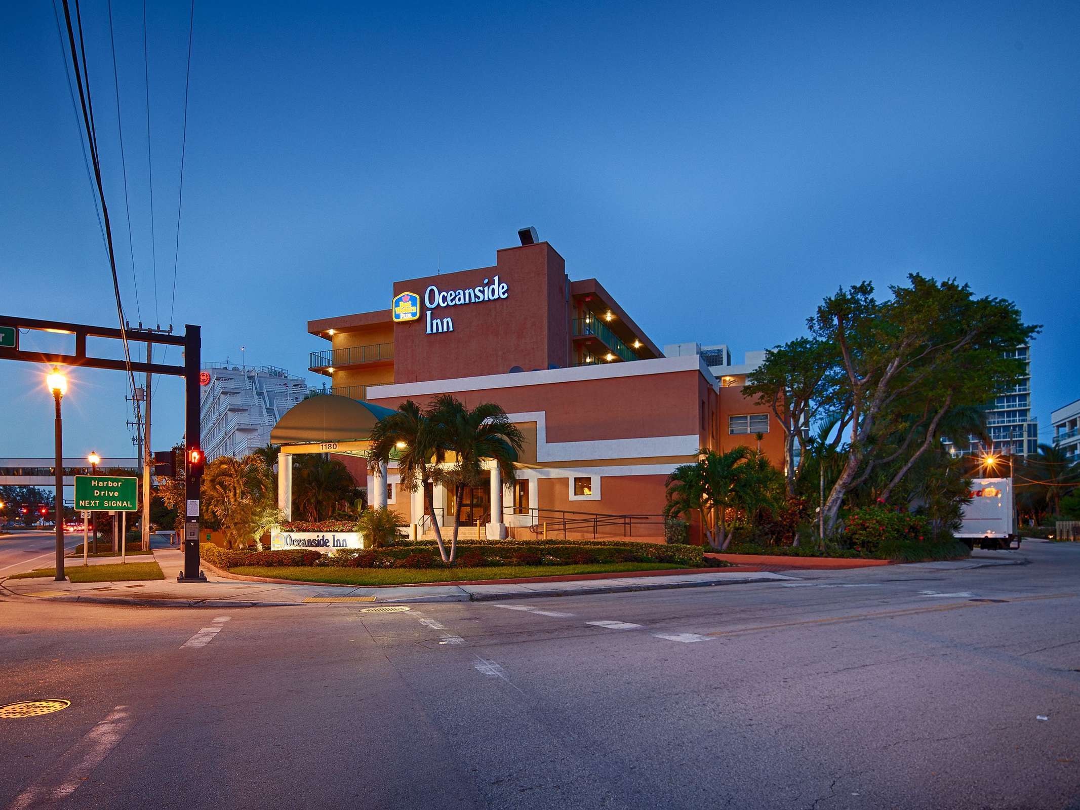 Best Western Plus Oceanside Inn