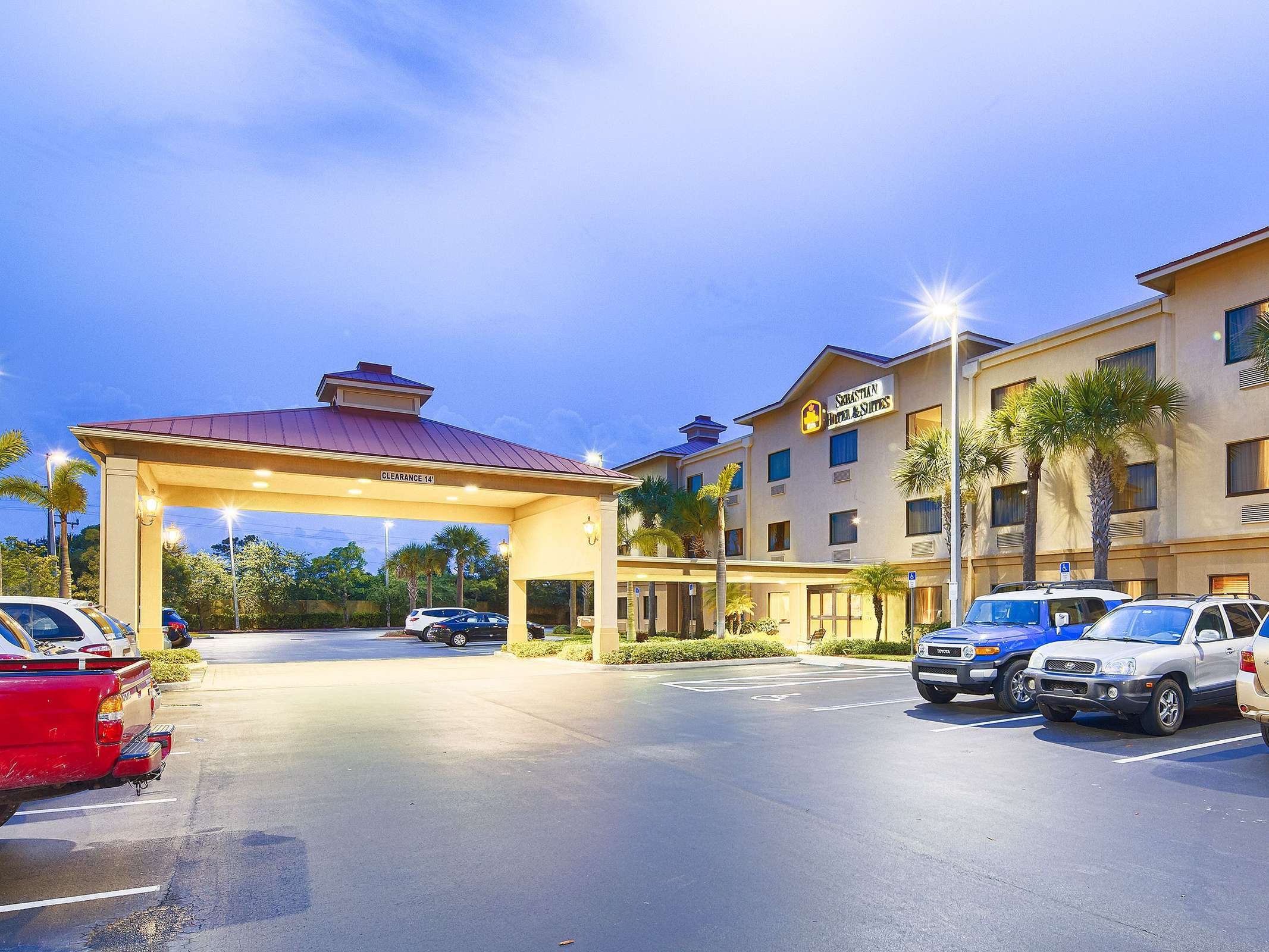 Best Western Plus Sebastian Hotel & Suites