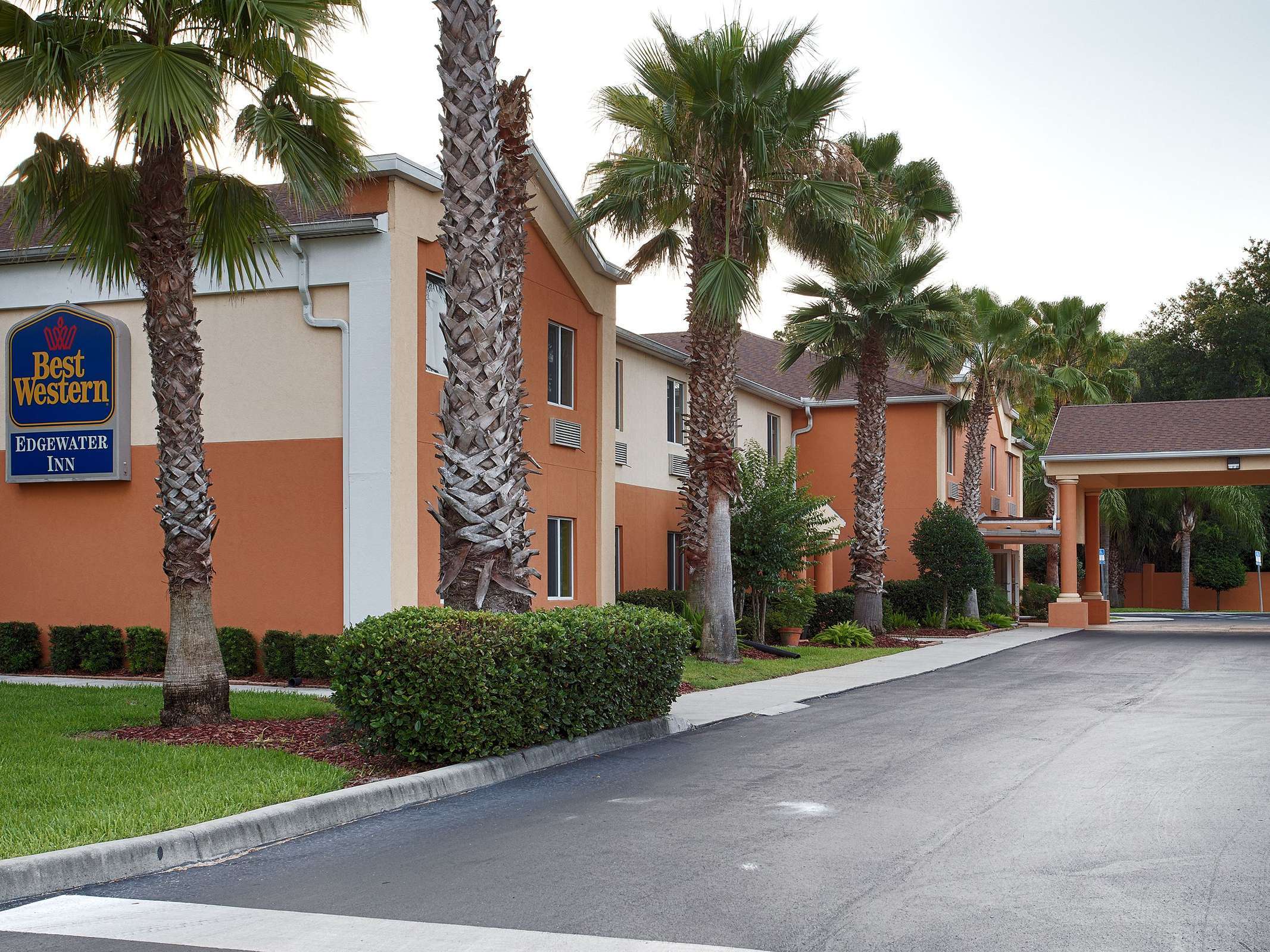 Best Western Edgewater Inn