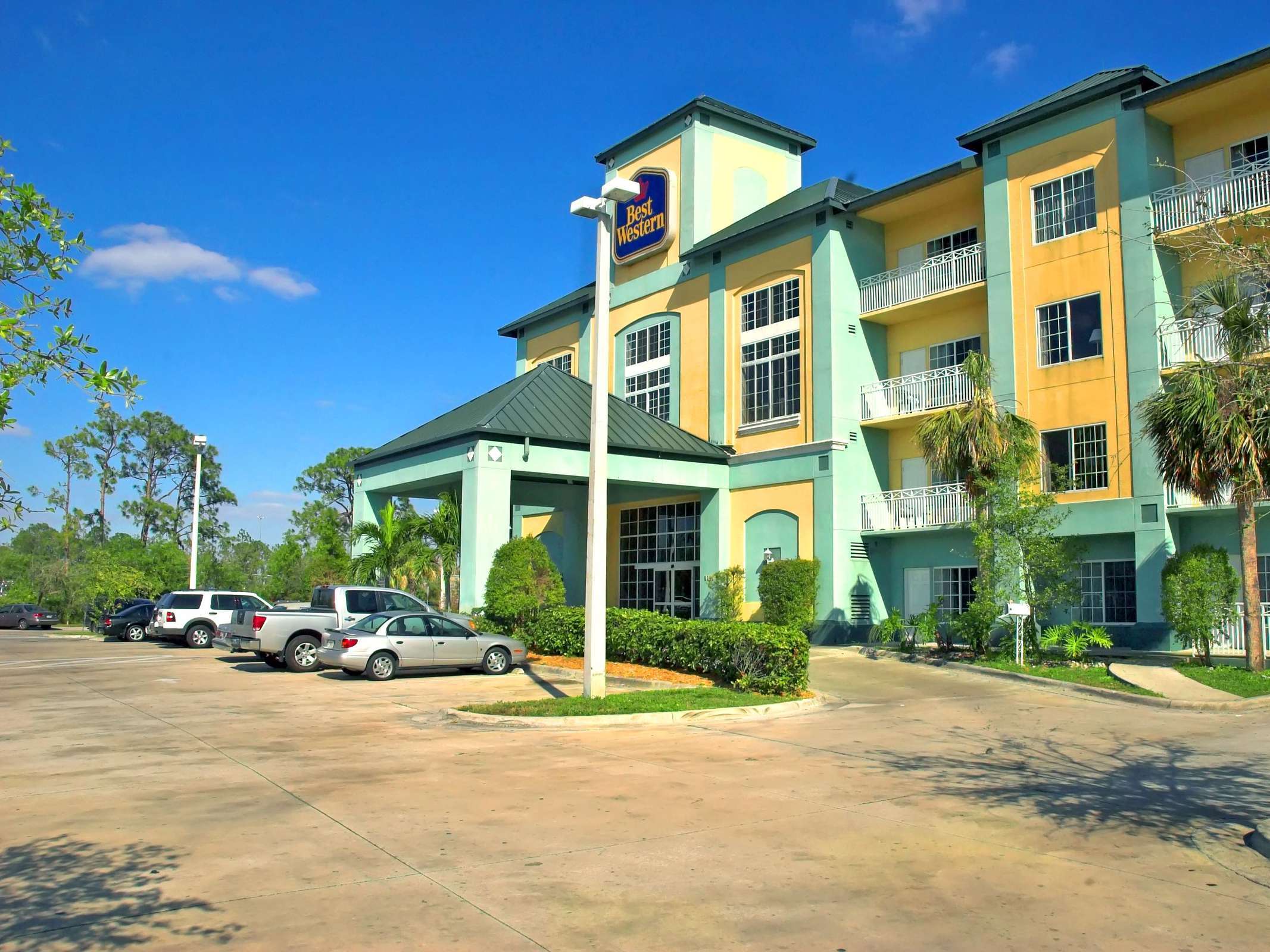 Best Western Naples Plaza Hotel