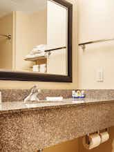 Hotel Best Western Plus Chain of Lakes Inn & Suites photo 3