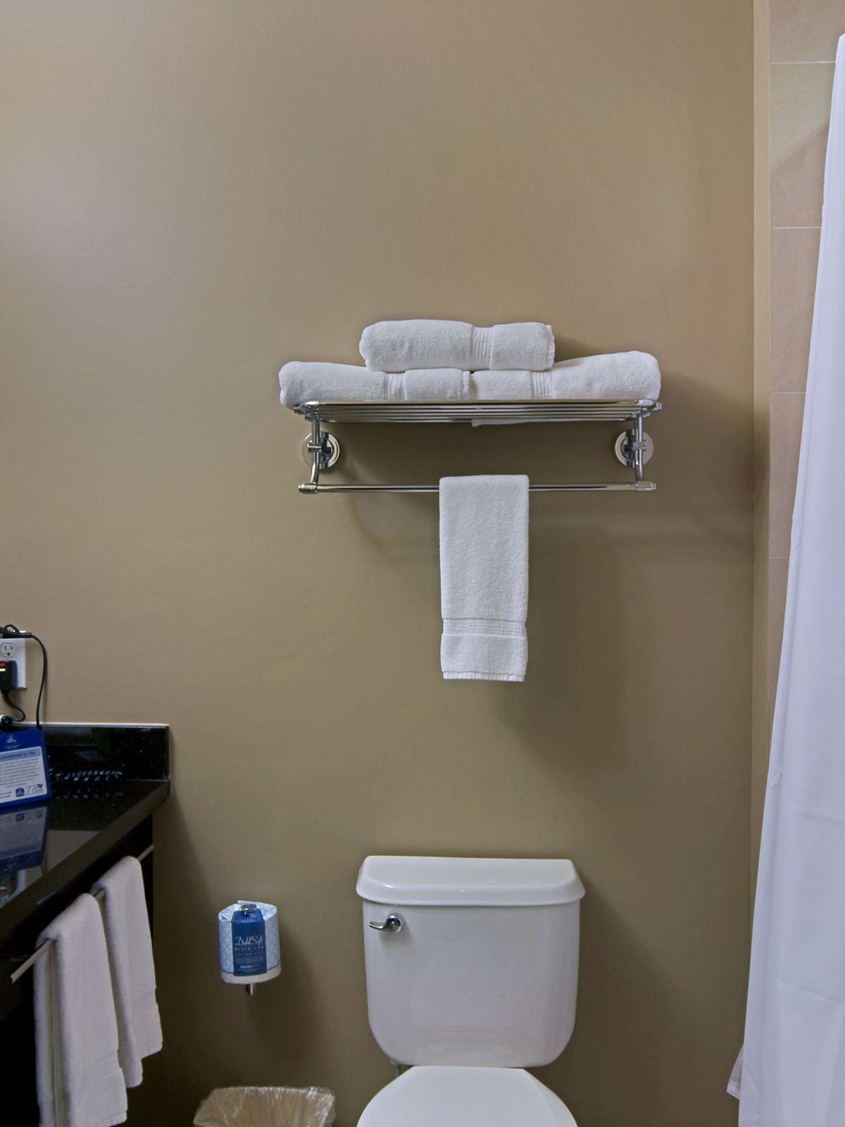 Hotel Best Western Plus Miami Airport North Hotel & Suites photo 3