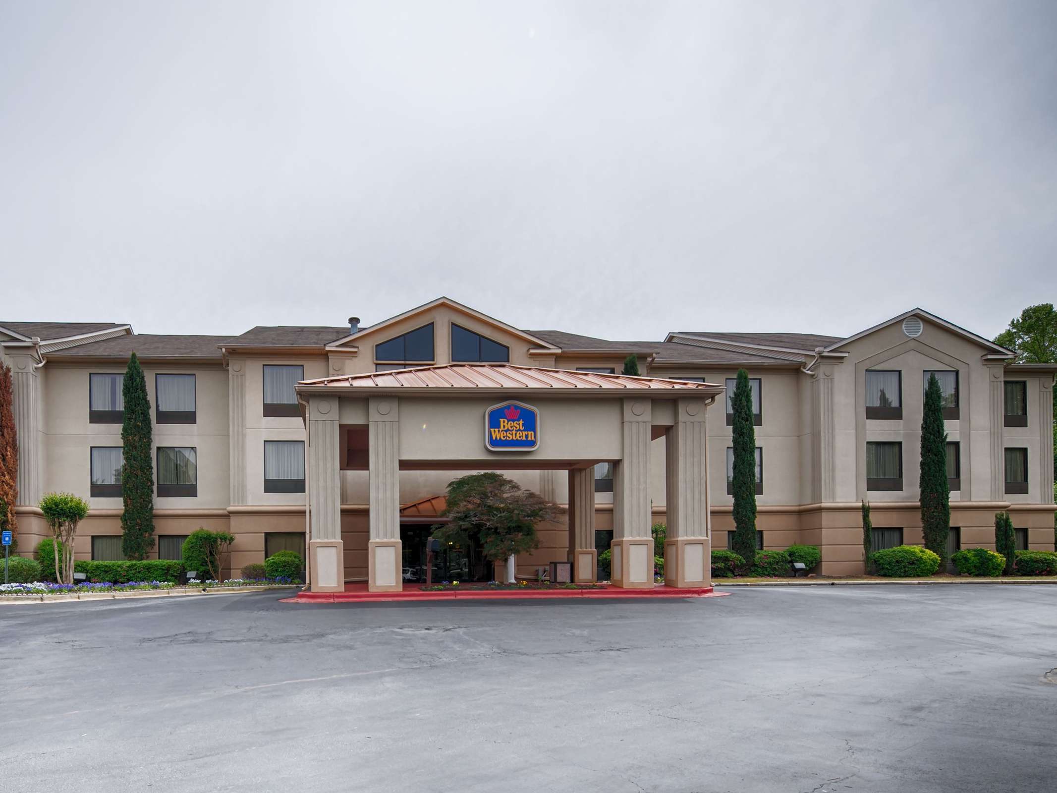 Best Western Plus McDonough Inn & Suites