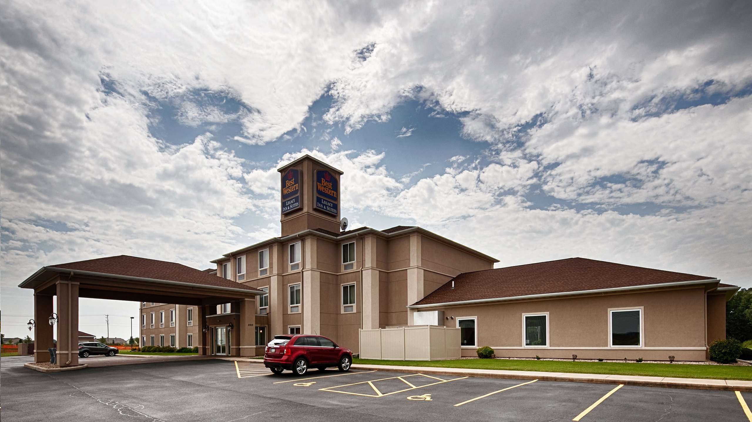 Best Western Legacy Inn & Suites Beloit-South Beloit