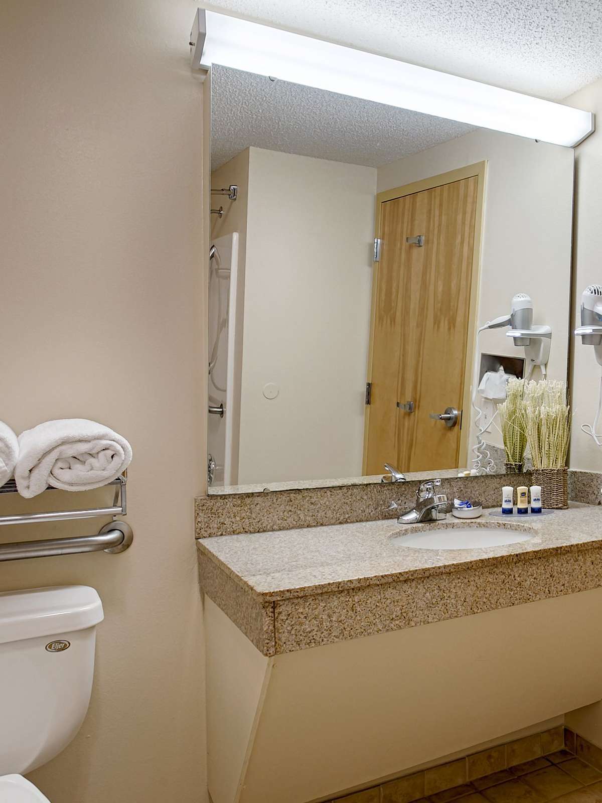 Hotel Best Western Plus Richmond Hill Inn photo 3