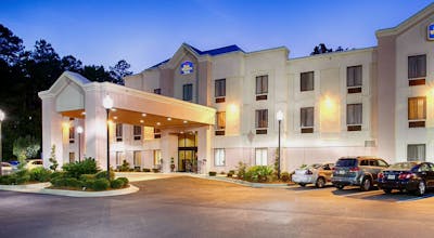 Best Western Plus Richmond Hill Inn