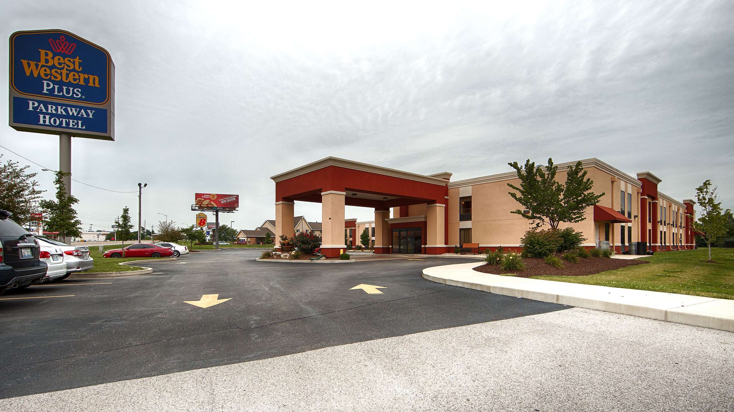 Best Western Plus Parkway Hotel