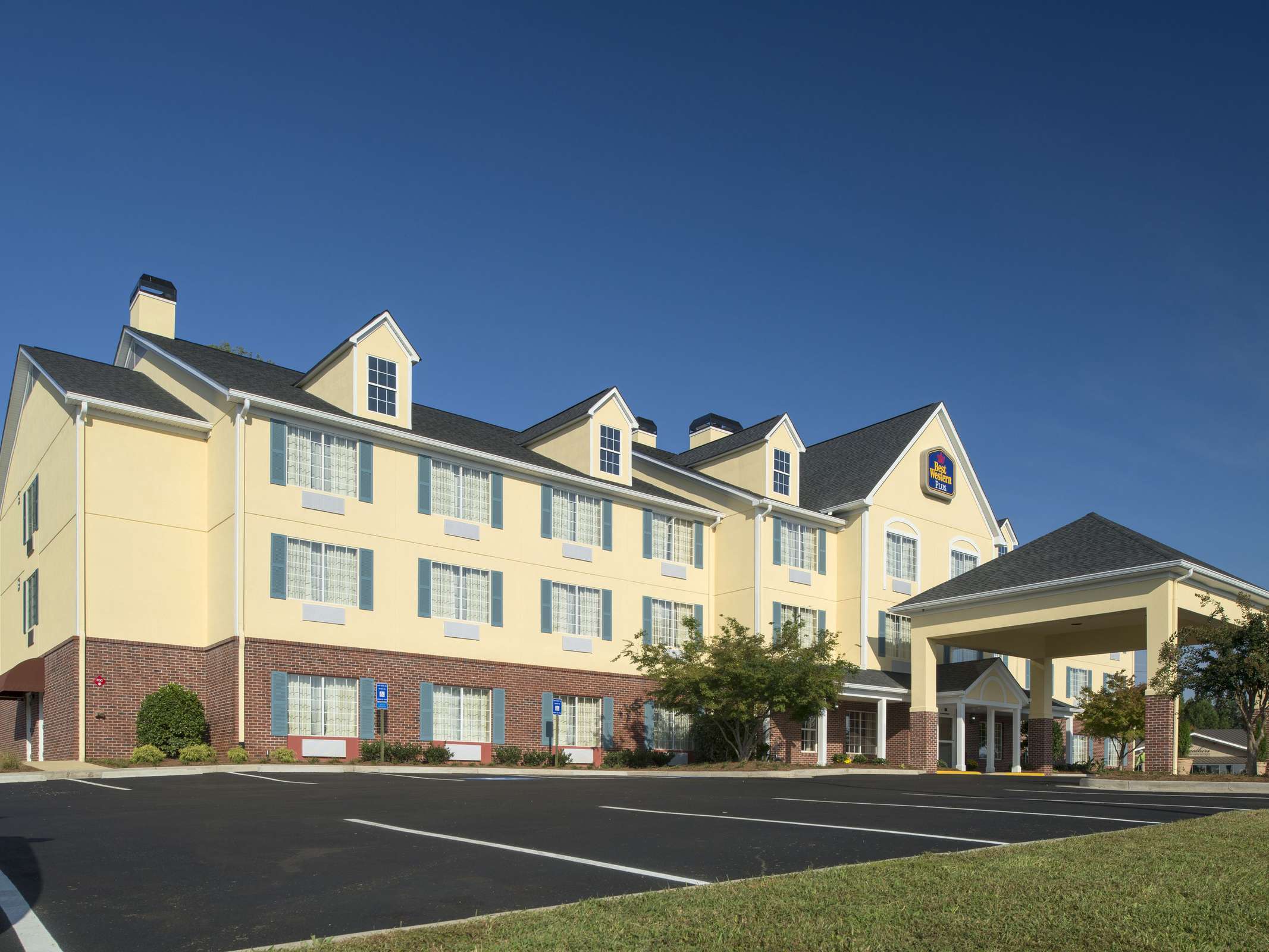 Best Western Plus Lake Lanier Gainesville Hotel & Suites