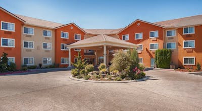 Best Western Plus Caldwell Inn & Suites