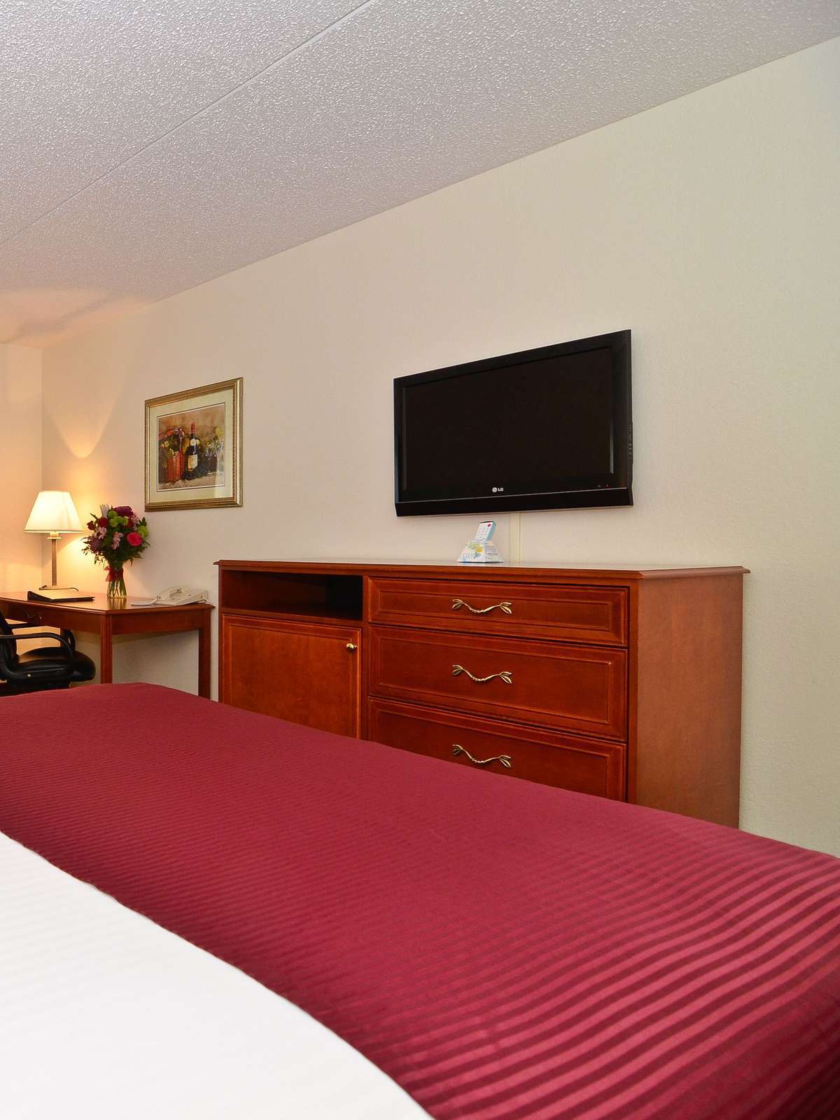 Hotel Best Western Plus Longbranch Hotel & Convention Center photo 2