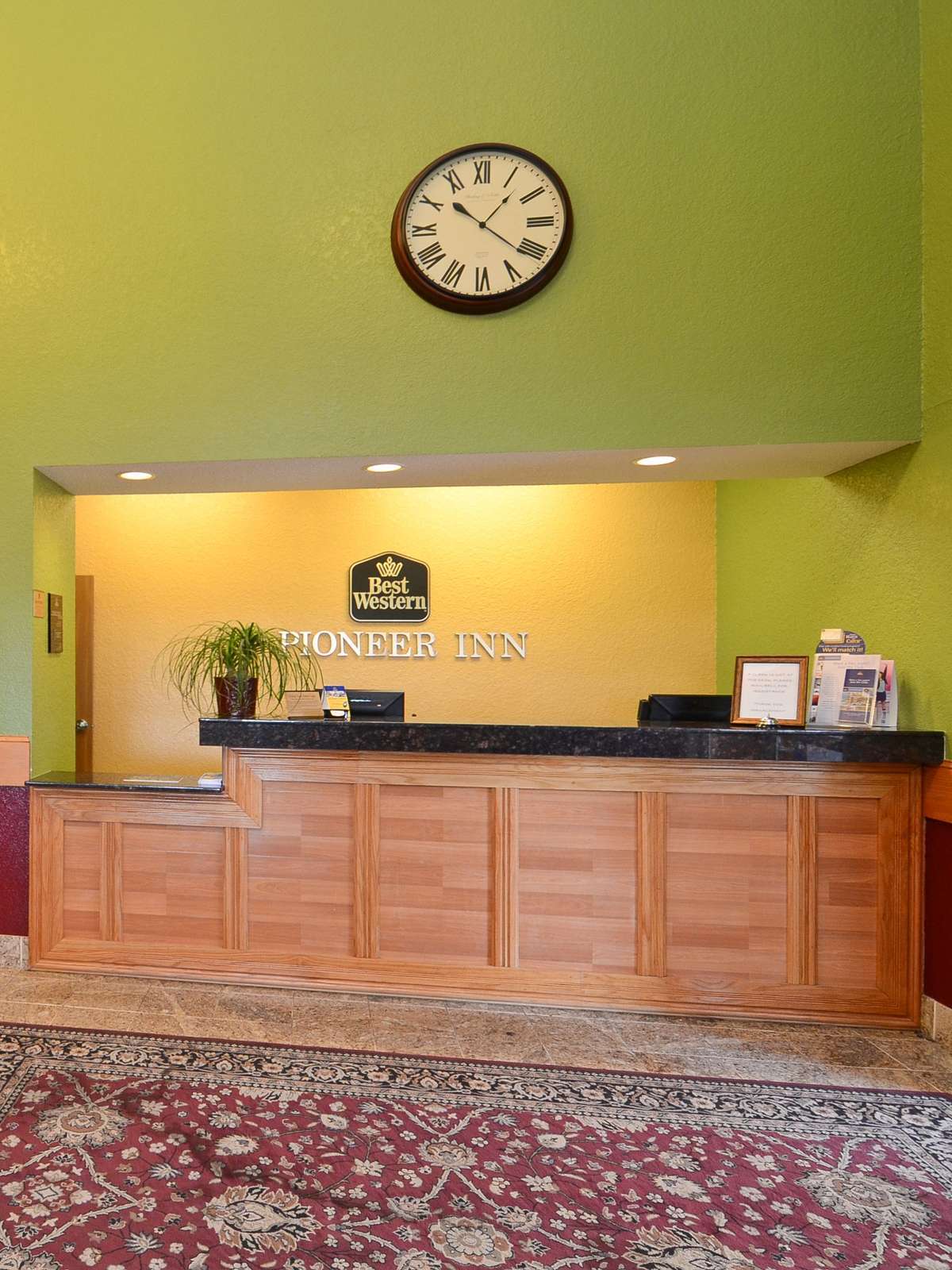 Hotel Best Western Pioneer Inn & Suites photo 5