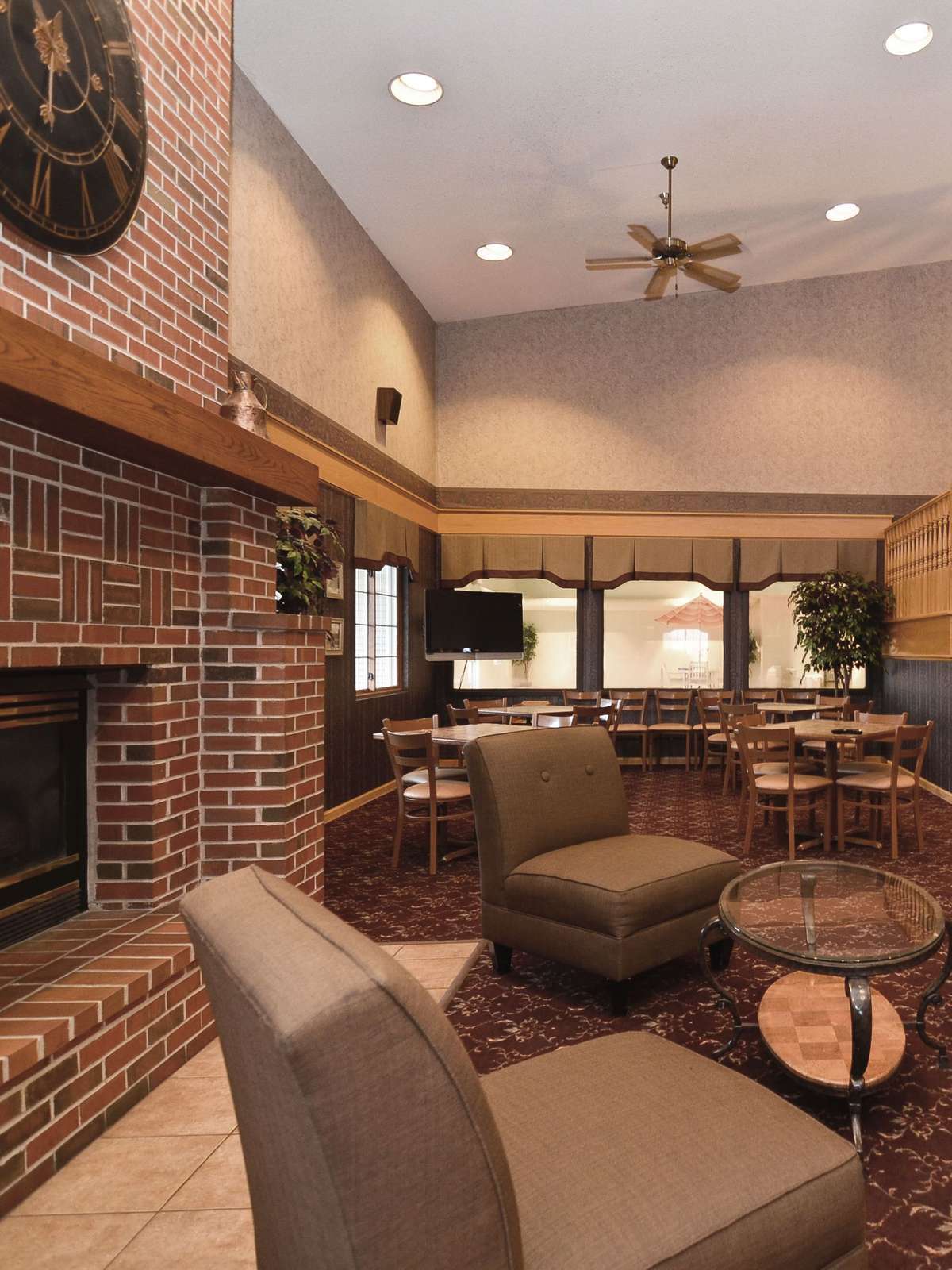 Hotel Best Western Plus University Park Inn & Suites photo 4