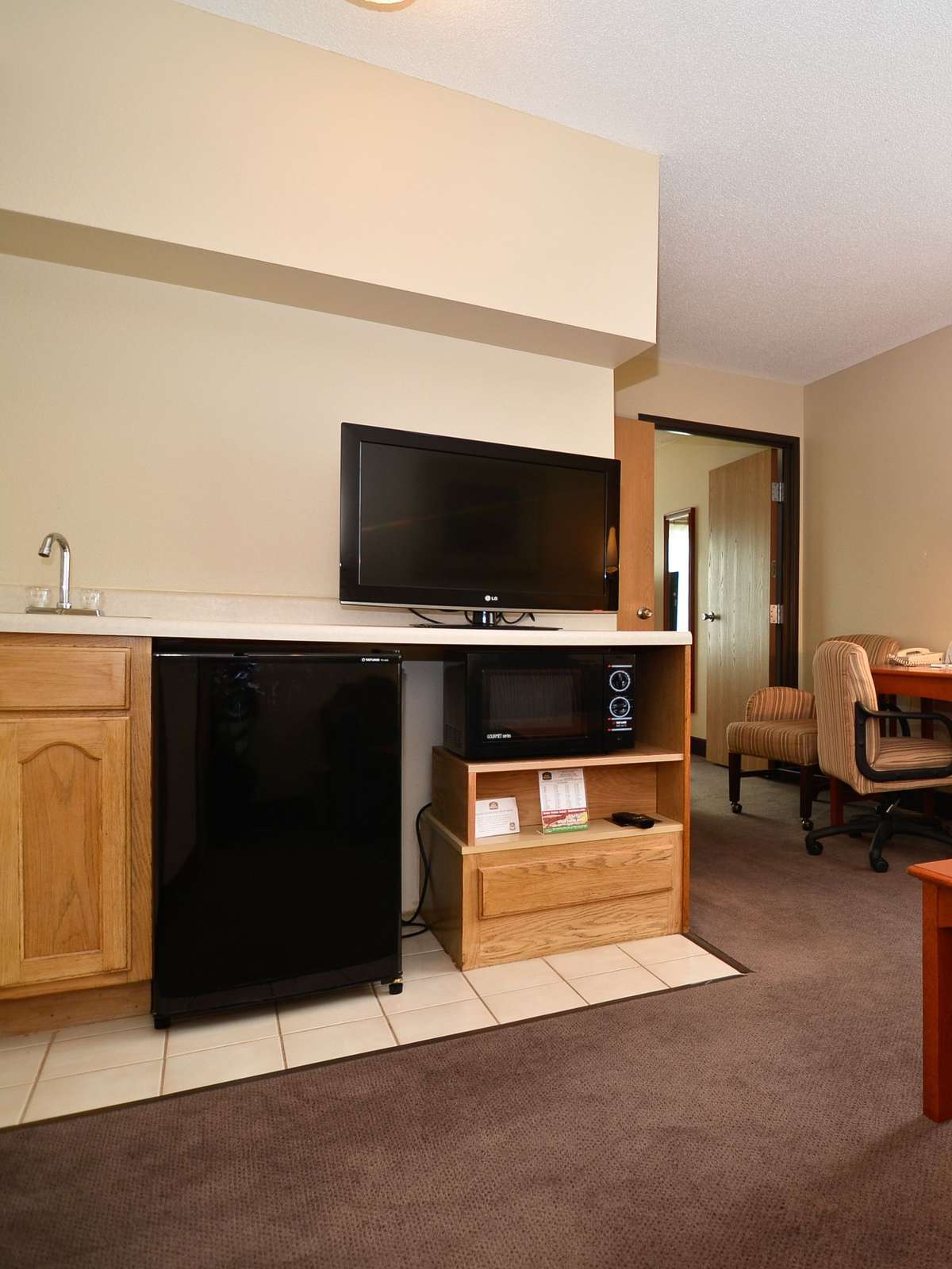 Hotel Best Western Plus University Park Inn & Suites photo 2