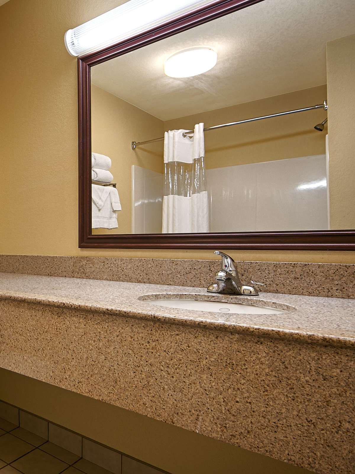 Hotel Best Western Lawrenceburg Inn photo 3