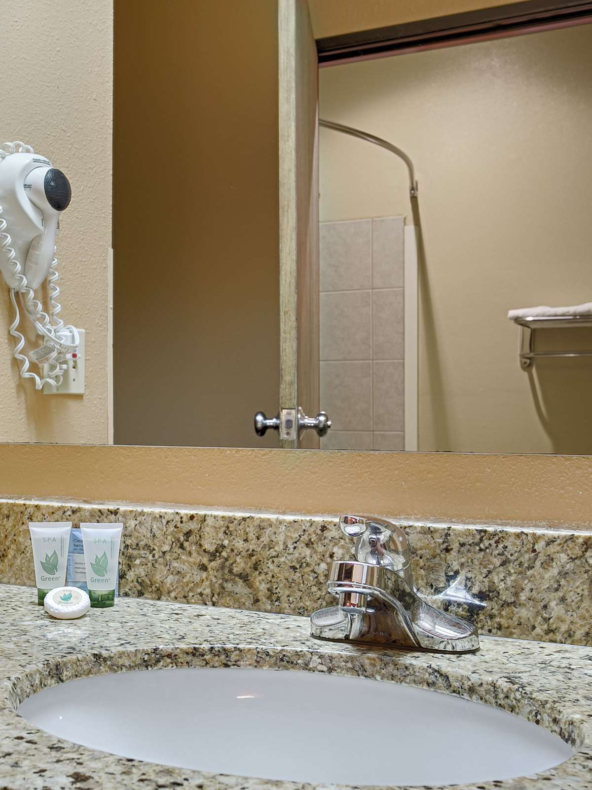 Hotel Best Western Topeka Inn & Suites photo 3