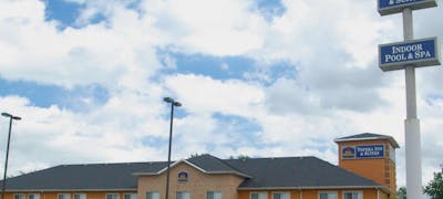 Best Western Topeka Inn & Suites