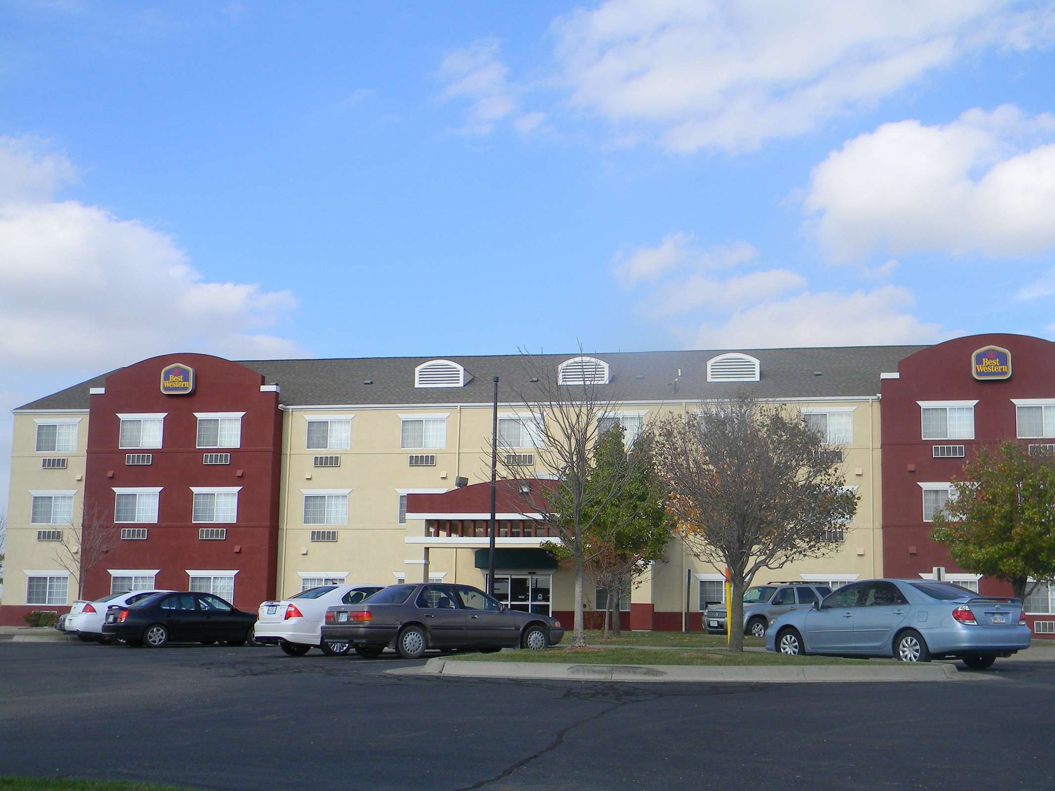 Best Western Governors Inn & Suites